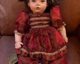 Vintage Seymour Mann Connoisseur Emily Porcelain Doll