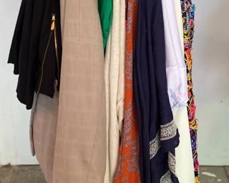 Lot Of Tagged Clothes Including Chicos Pants And More Sizes Xl And Xxl