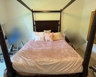 Queen Wooden Canopy Bed