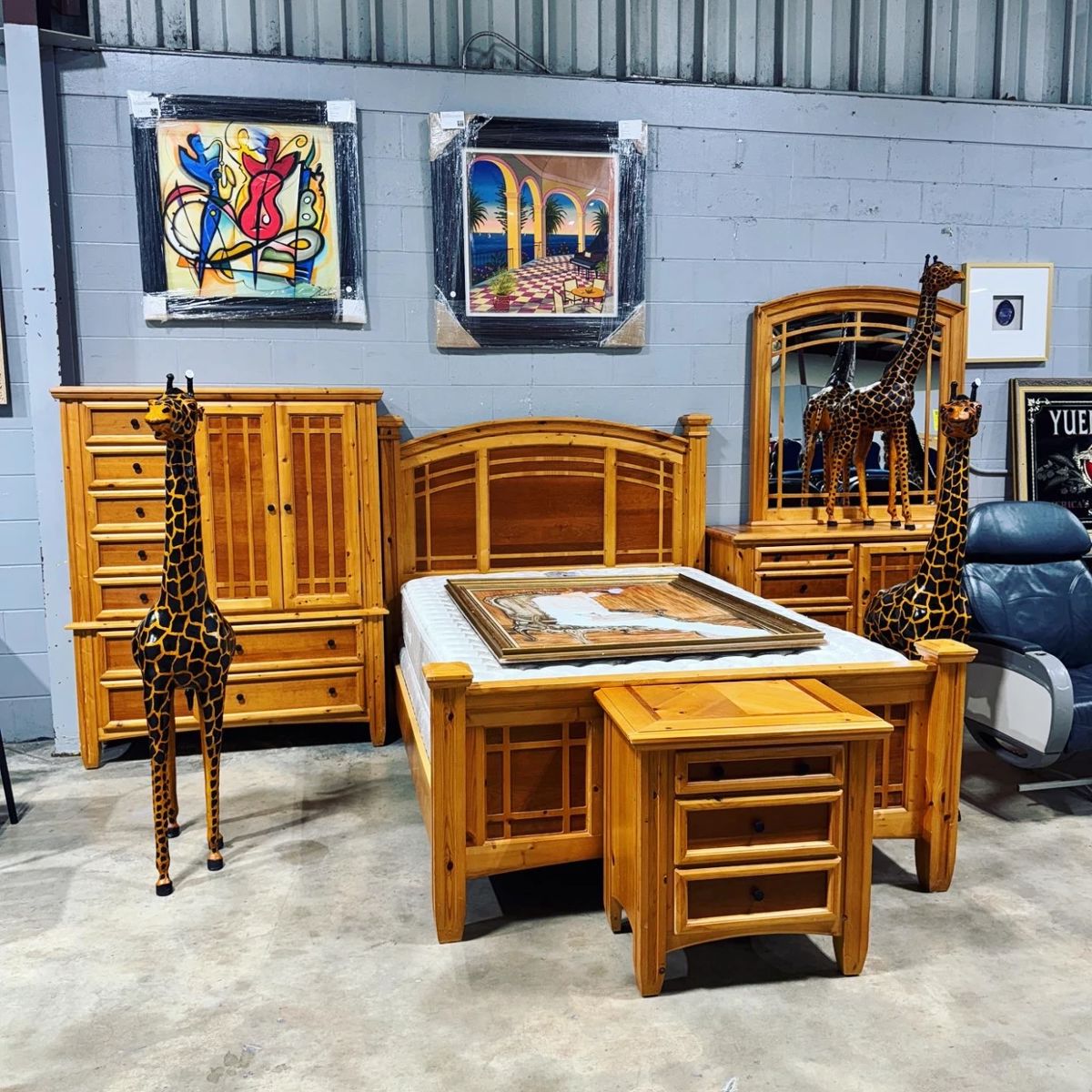Full Size Bedroom Suite, Artwork and Leather wrapped Animals Orlando Estate Auction