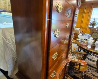 Vaughan Bassett Dresser, mint and solid.