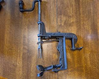 Apple peeler