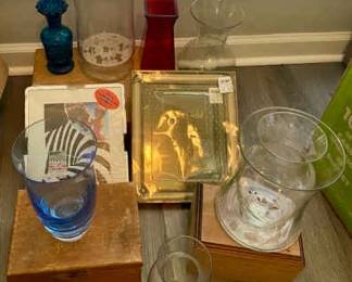 107 Vases