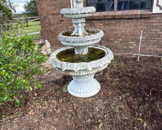 TIERED CONCRETE BIRDBATH