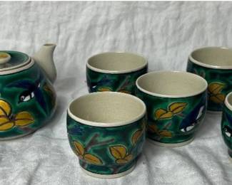 Japanese Kutani Ware Teapot and 5 Teacups
