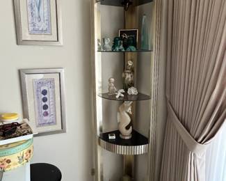 Corner shelving unit