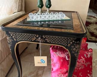 Drexel Heritage Et Cetera Collection Chinoiserie side table