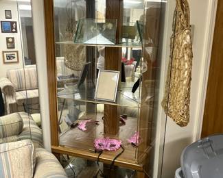 Corner curio cabinet