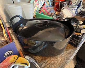 Rosenlew cast iron dutch oven