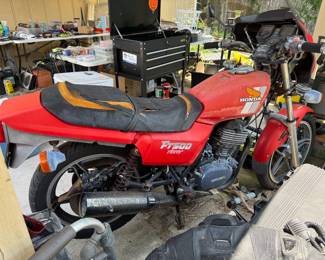 Honda motorcycle - Parts