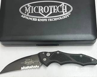 Microtech Hawk