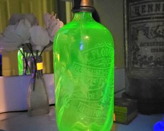 Vaseline glass seltzer bottle