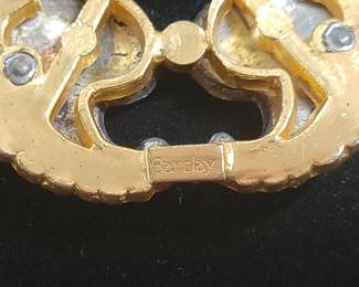 Barclay wings jewelry set