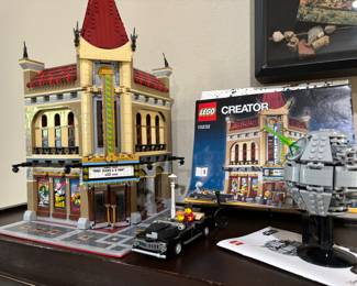 Great selection of Legos!