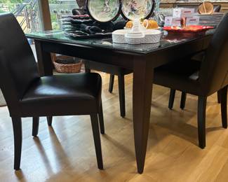 Crate & Barrel Dining table, 2 Leafs, 8 Chairs