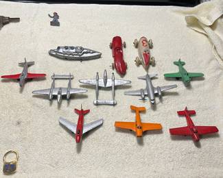 Vintage 1930 Tootsie toy diecast airplanes.