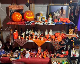 Large selection of vintage Halloween decoration's.
