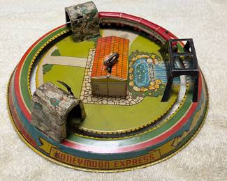 Marx tin wind up toy train.