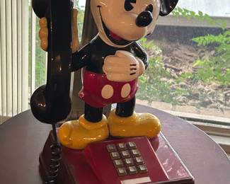 Mickey Mouse telephone