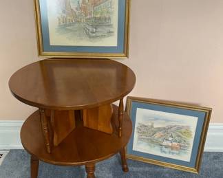 Round Table for Reading with 2 Pictures