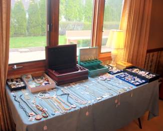 Fine & Costume Jewelry
