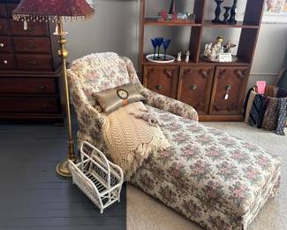 Chaise Lounge Fainting Couch She Shed Sofa