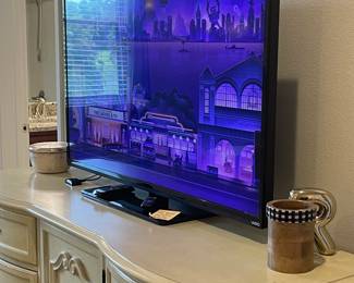 50" Visio TV and remote $200