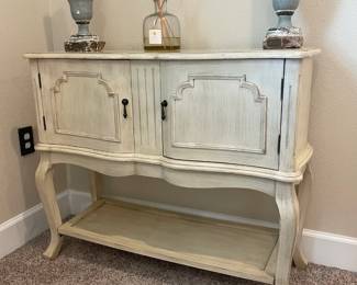 Console , matches bedroom set $ 125