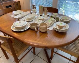 MCM Style Table with 4 Chairs