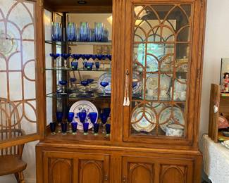 Drexel China Cabinet and matching table