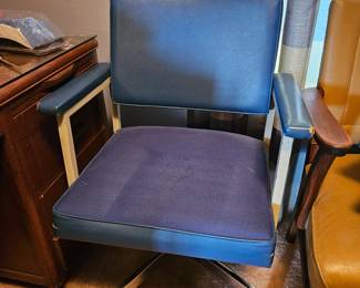 Mid century rolling chair