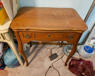 Singer sewing machine
