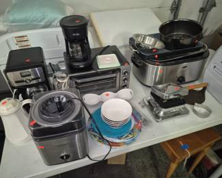 Kitchen items 