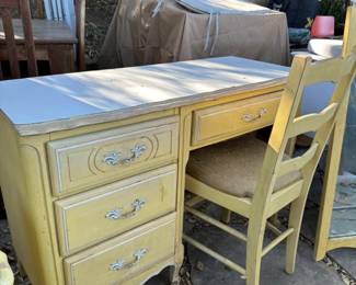 1970 girls bedroom
Set. Side table mirror desk and chair.