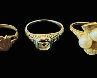 Five Vintage Gold Rings Four 10k, One 22k 12.90g Total