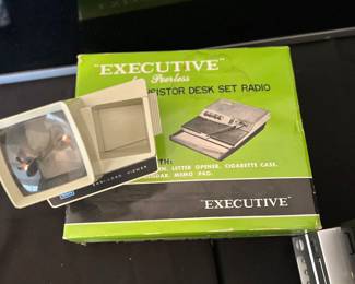 Working Sears Easy-Load Viewer
New ‘ Executive’ by Peerless Desk Radio