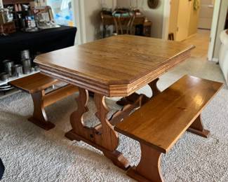Walter of Wabash Oak Table with Built-In leaf
45” x 33”