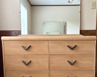 Vintage MCM Harmony House Dresser/Mirror
49.75”(w) x 18.25”(d) x 32”(h)