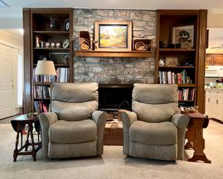 La-Z-Boy Recliners - one electric, one manual