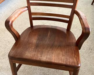 MCM Walnut Chair
Bottom Plate: 3M 253359
