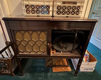 Antique Victrola with records