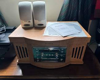 Sylvania radio & CD player