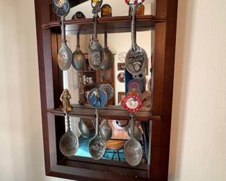 Spoon rack with spoons