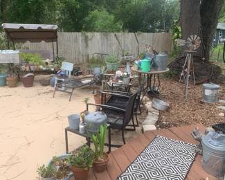 More outdoor decor