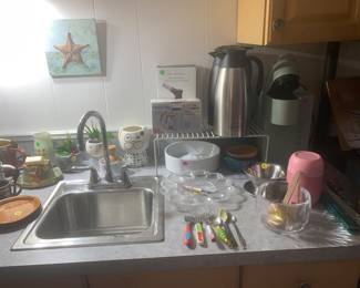 Kitchen decor and glassware