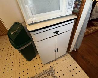Kitchen table
$125