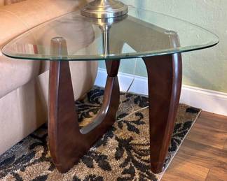 End tables 2 available also matching coffee table. Excellent condition.
$300