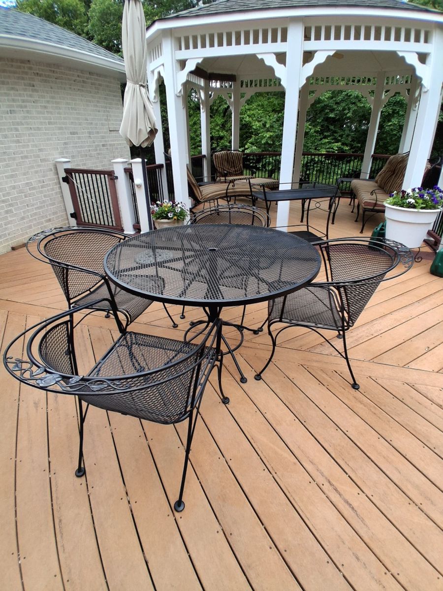 patio table and chairs