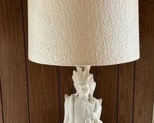 Vintage Guanyin Table Lamp