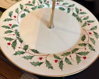 Lenox Holiday Single tiered Serving Platter